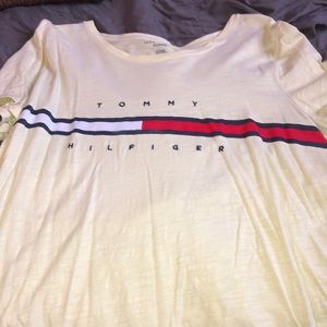 Tommy Hilfiger graphic tee (yellow)